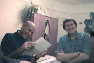 Pari (left) in an 2002 Sannyasnews editorial meeting